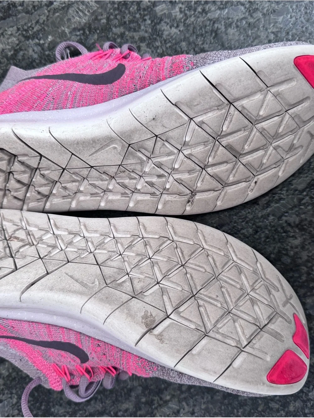 Nike Women's Flyknit Trainers - Lavender with Pink Accents